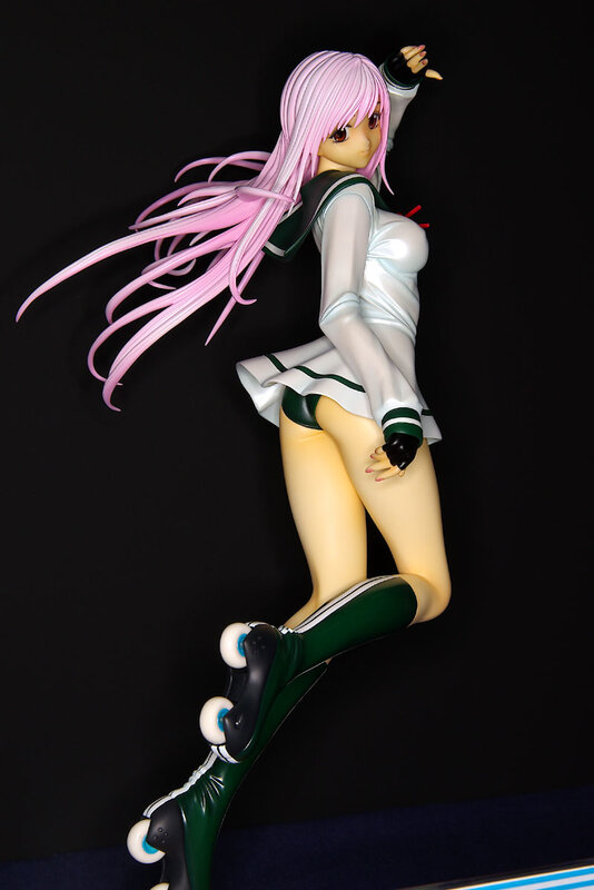 anime girl roller skating figure