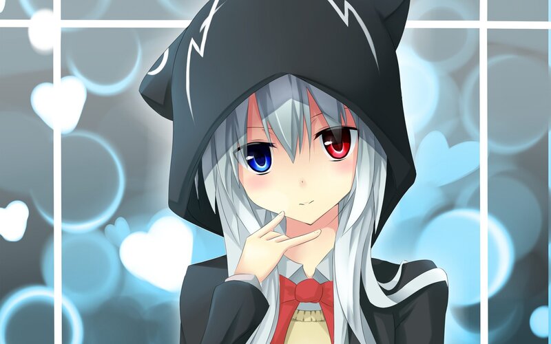 anime girl with heterochromia