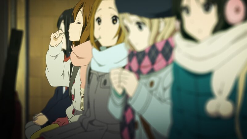 Anime Girls on Train — White