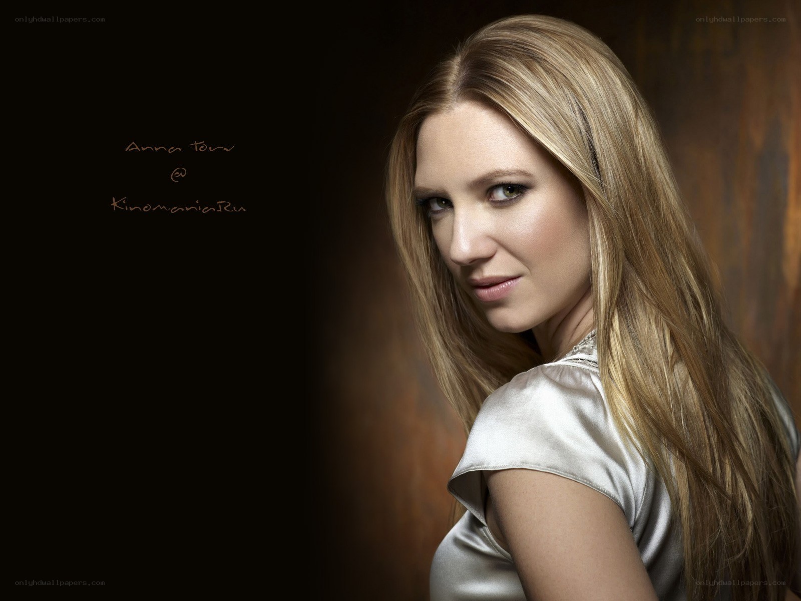 Anna Torv portrait