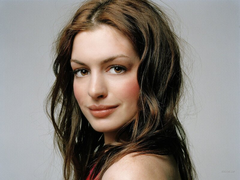 Anne Hathaway portrait