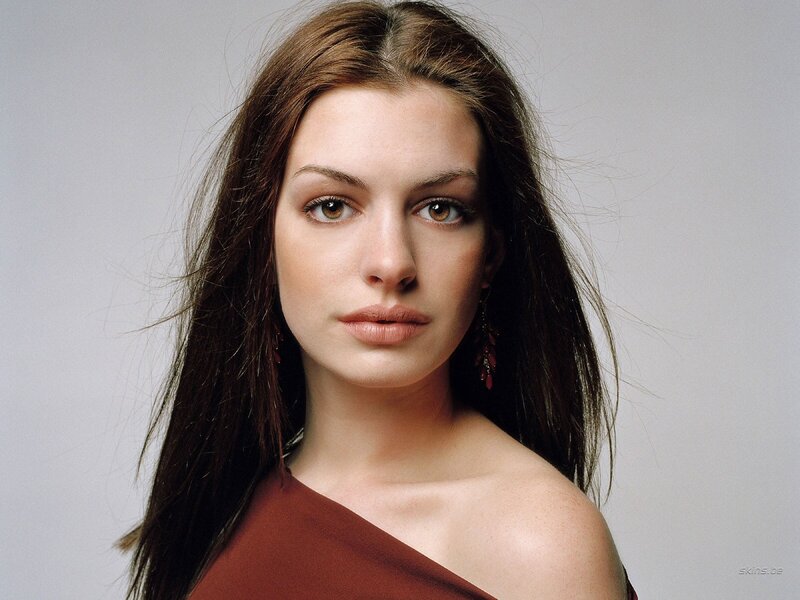 Anne Hathaway portrait