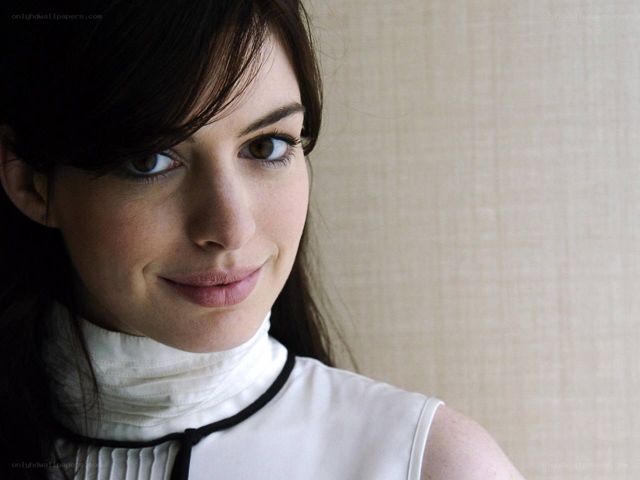 Anne Hathaway portrait