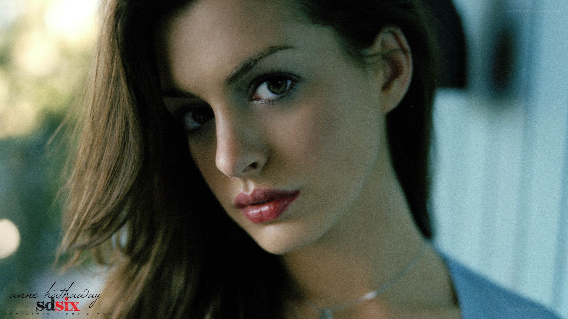 Anne Hathaway portrait