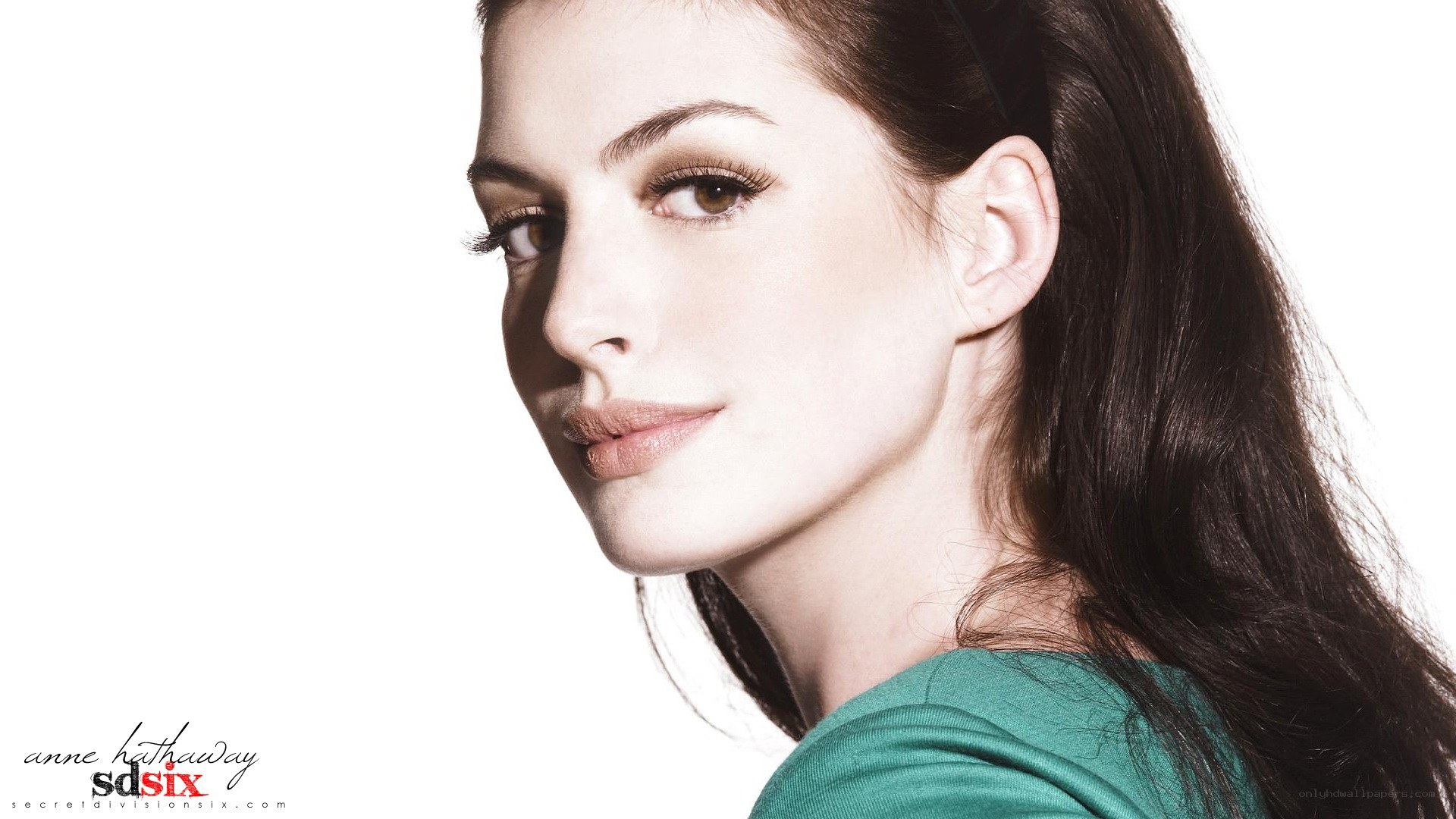 Anne Hathaway portrait