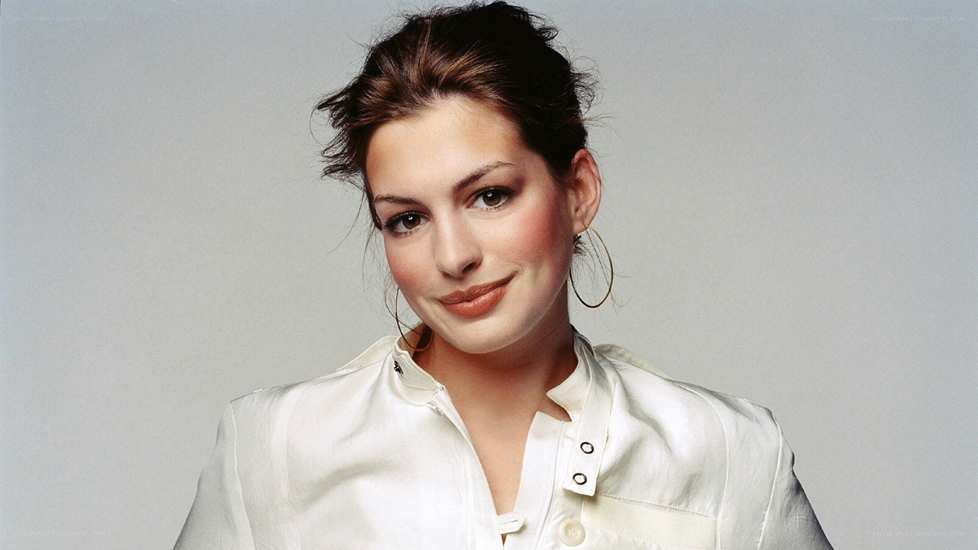 Anne Hathaway portrait