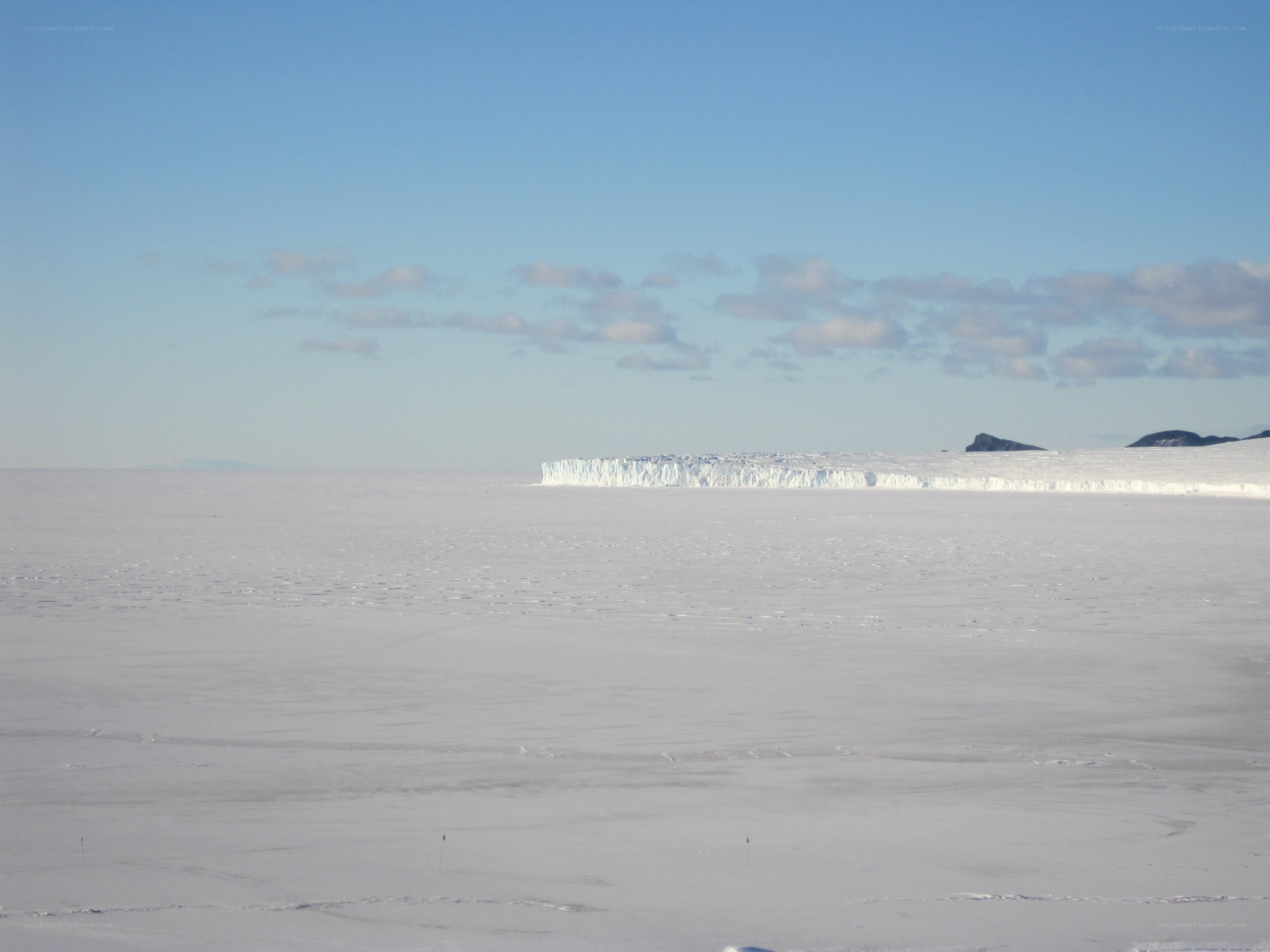 Antarctic ice shelf view