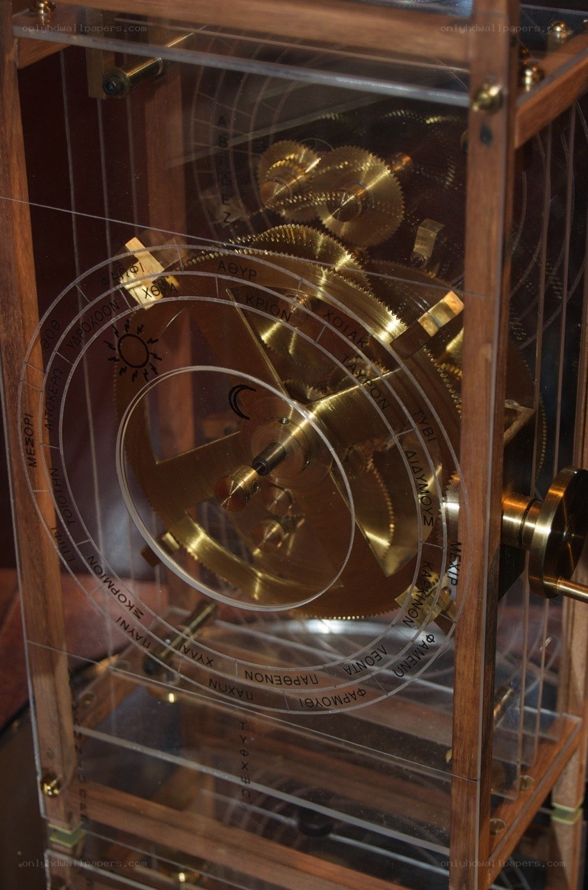 Antique clock mechanism