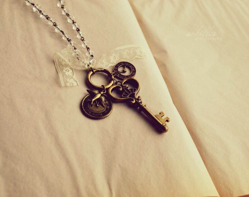 Antique Key Necklace — Brown, Nostalgic