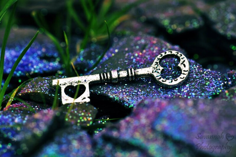 Antique Key on Glitter