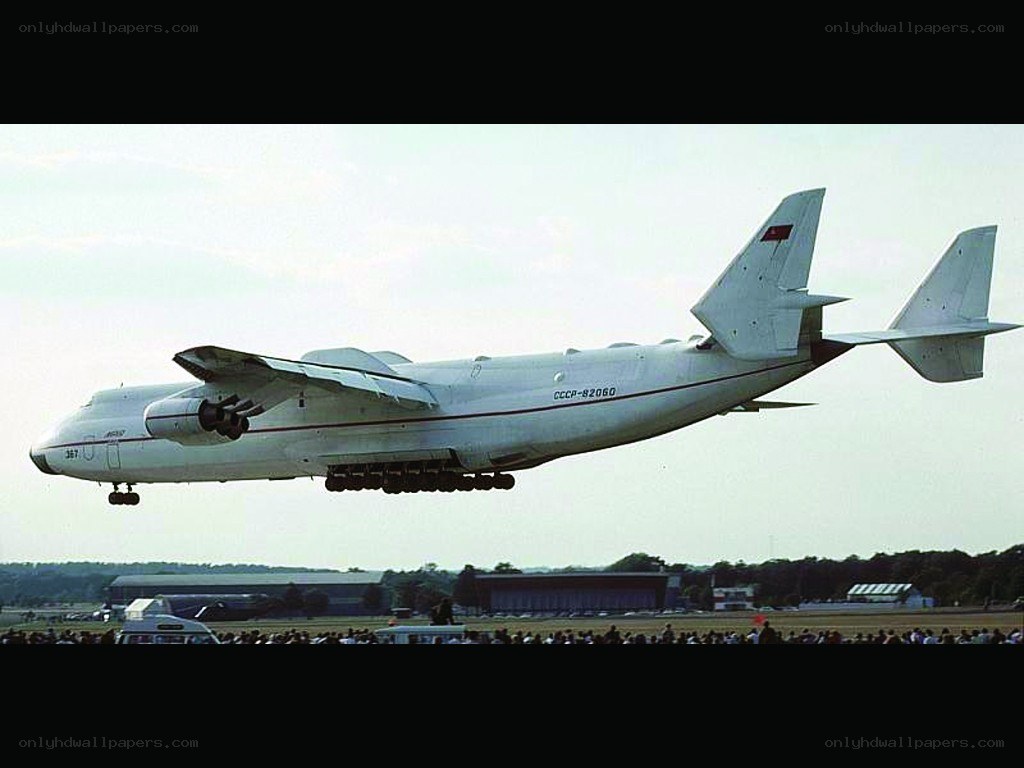 Antonov An-124 in flight