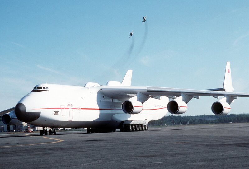 Antonov An-124 on tarmac