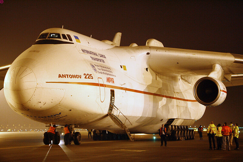 Antonov An-225 at night