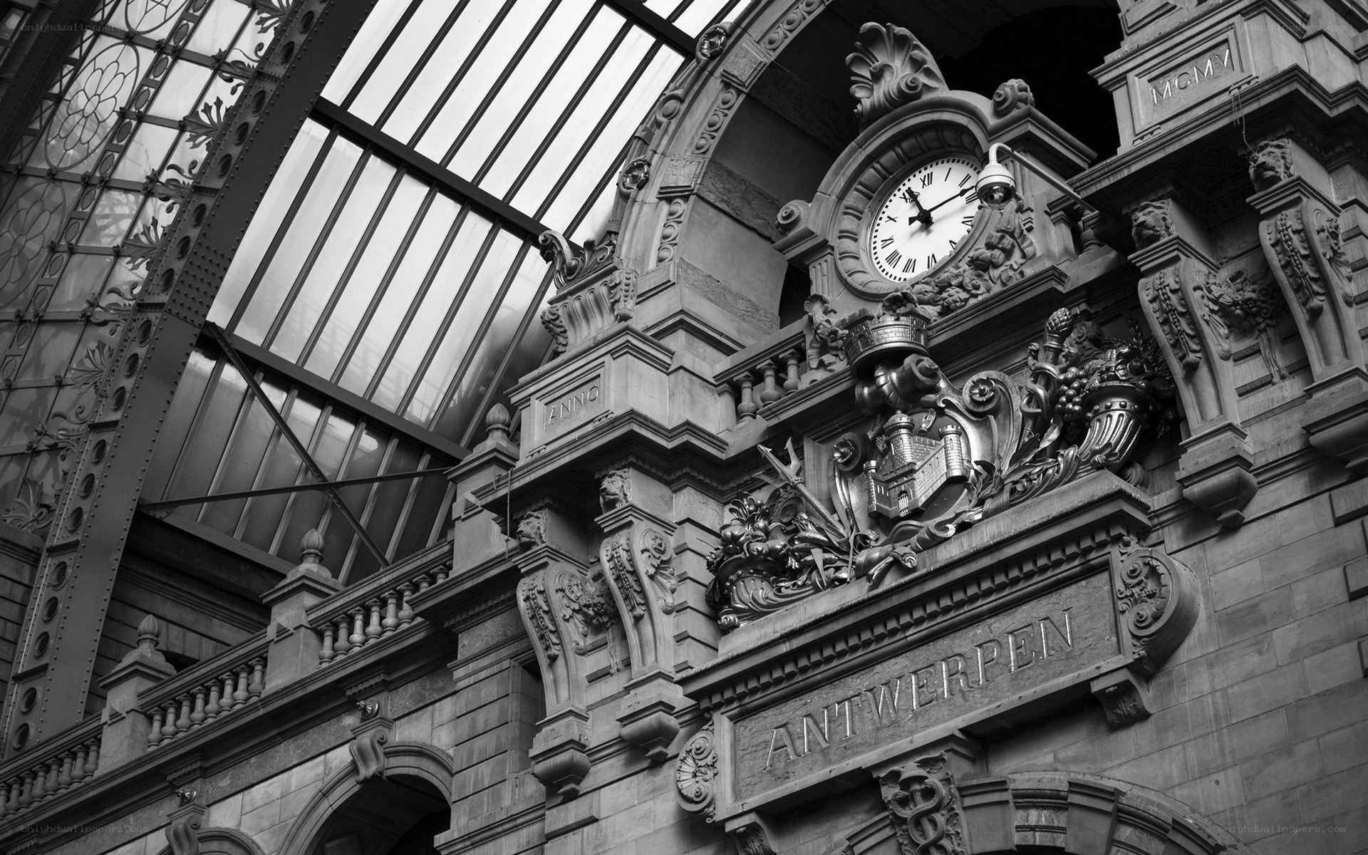 Antwerp train station clock