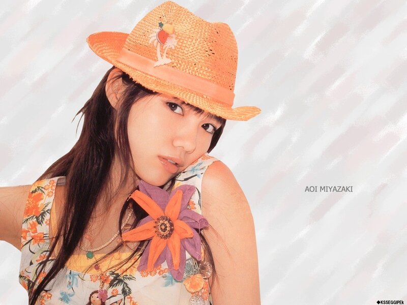 Aoi Miyazaki in a straw hat
