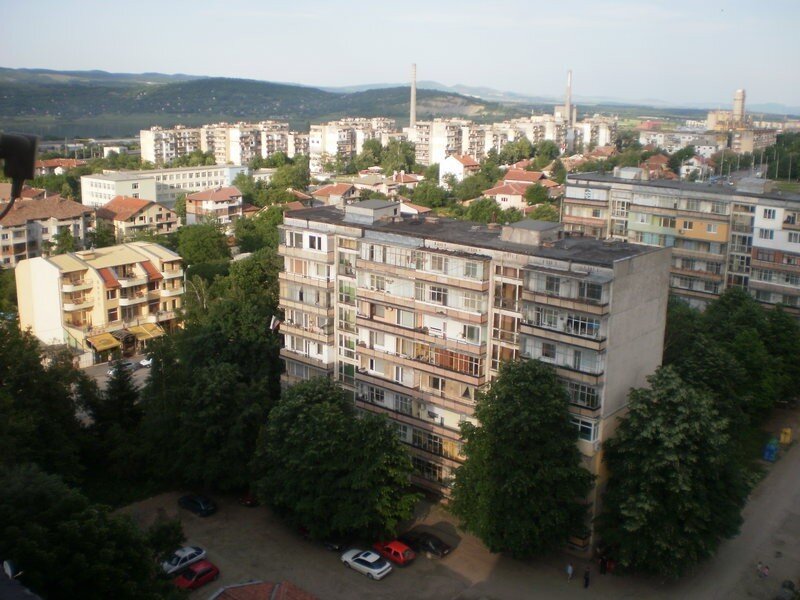 apartment buildings in a city