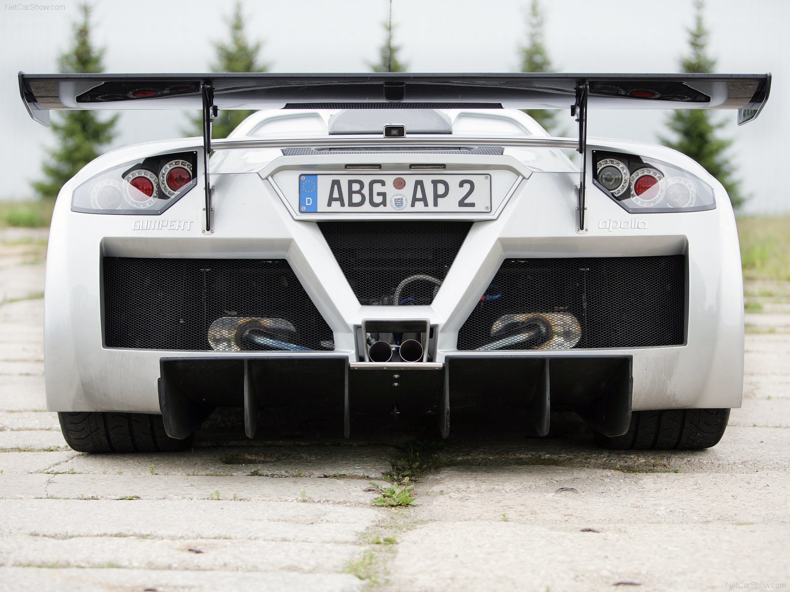 Apollo Intensa Emozione rear view