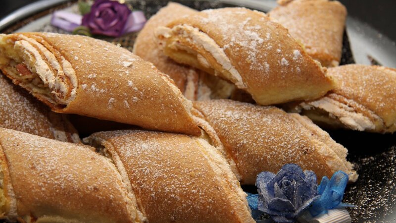 Apple-filled Pastries