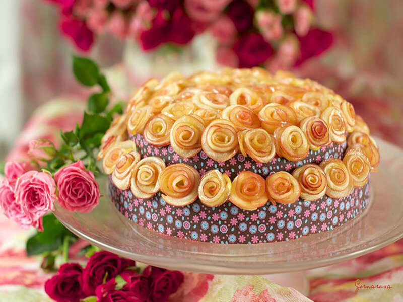 Apple Rose Cake