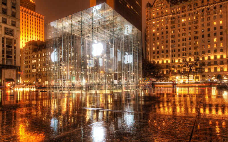 Apple Store Glass Cube — Orange
