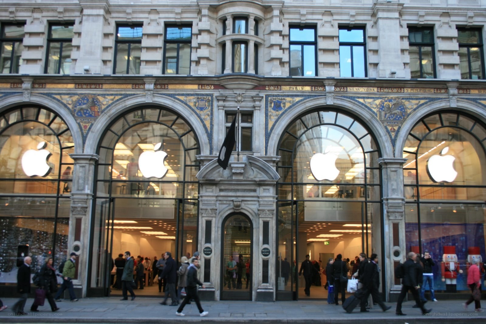 Apple Store on a city street