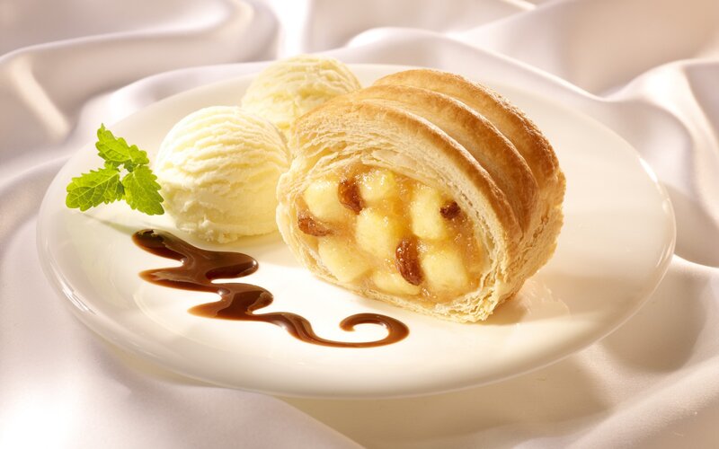 Apple Turnover Dessert