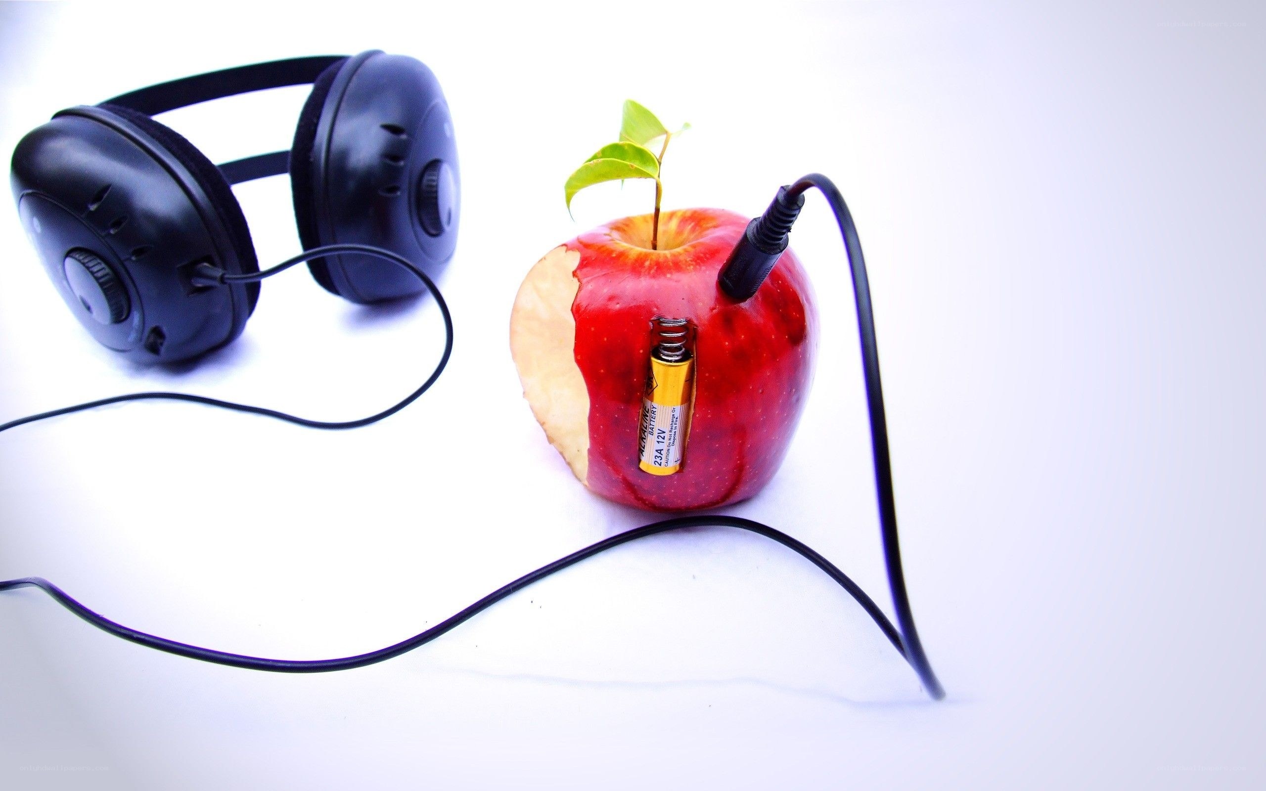apple with headphones