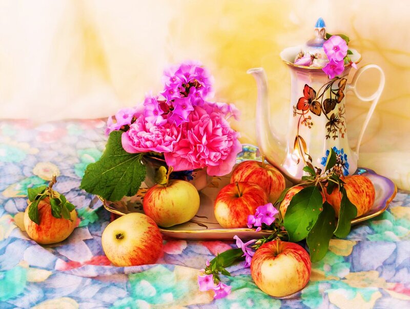Apples and Flowers on Tray