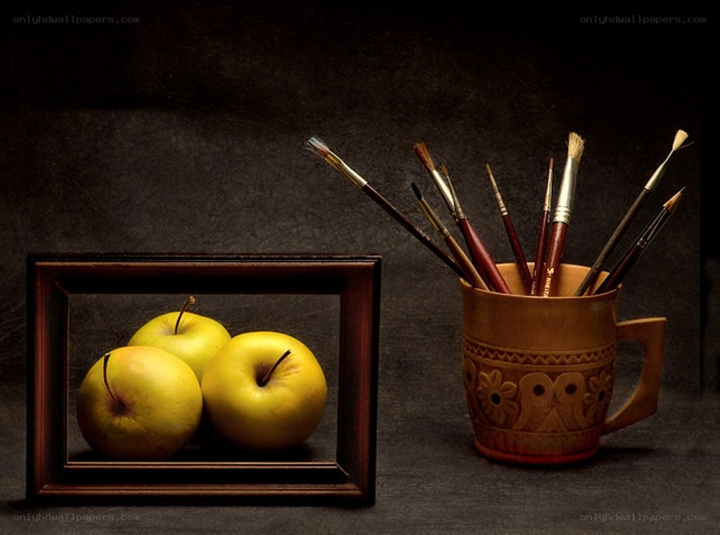 Apples and paintbrushes