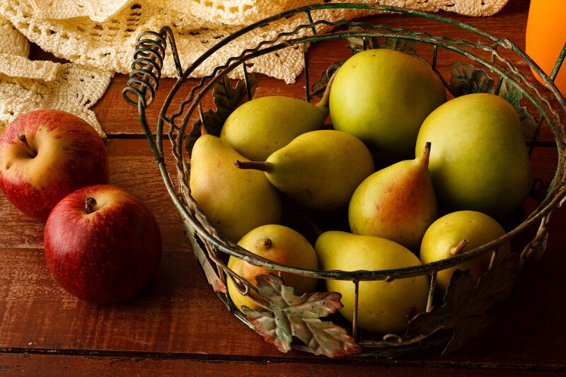 Apples and Pears in Basket — Green