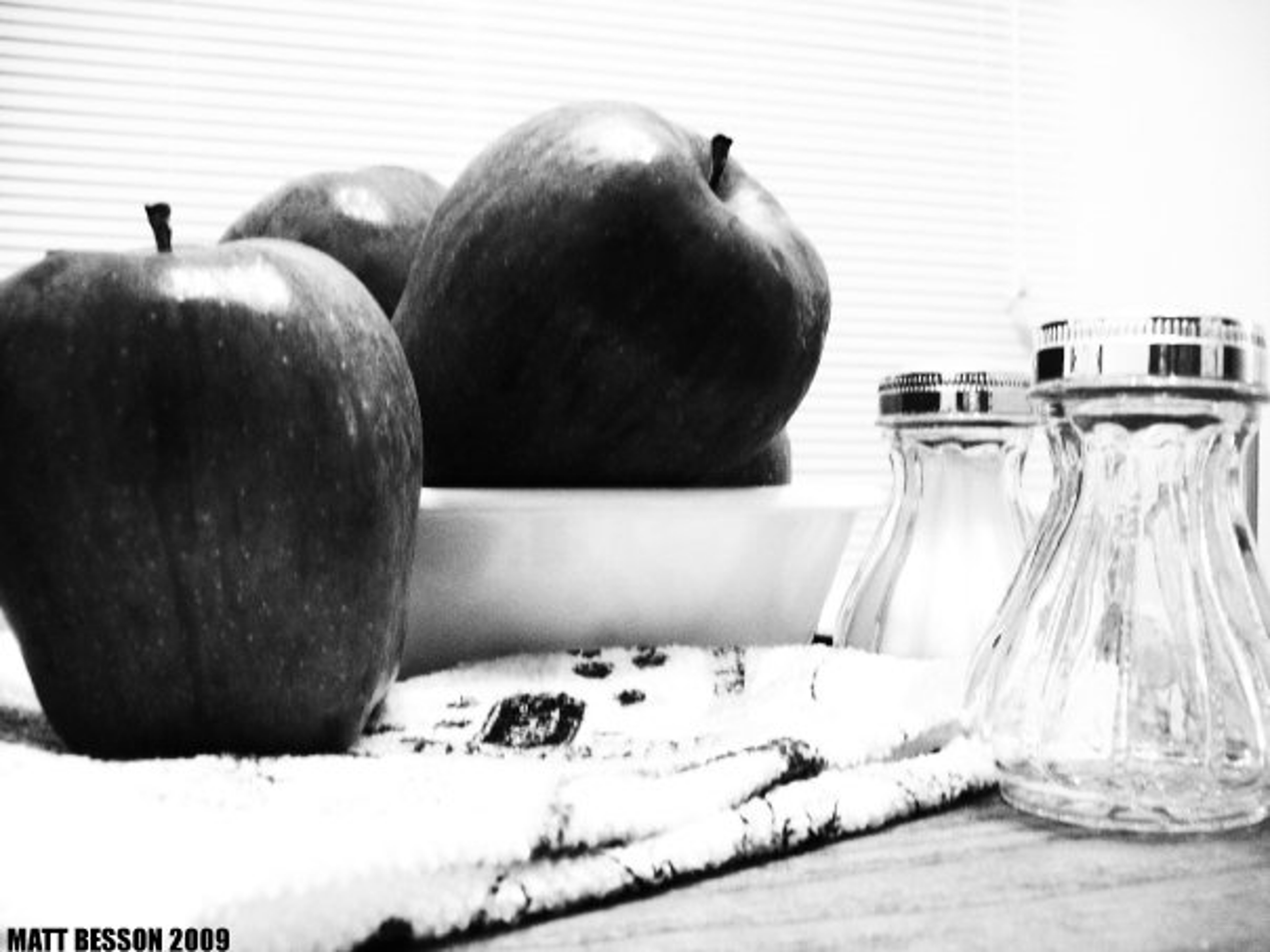 Apples and salt shakers