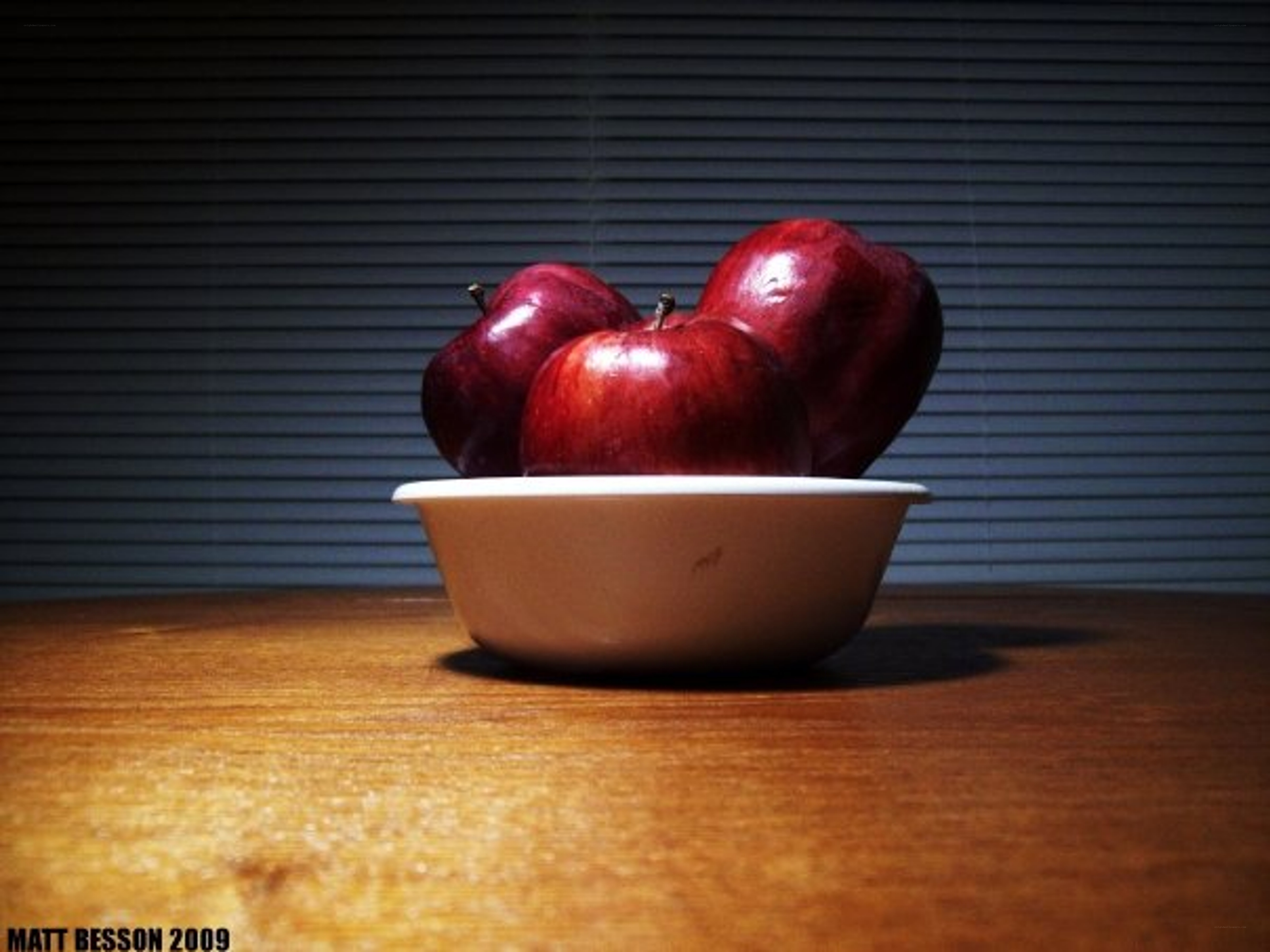 apples in a bowl