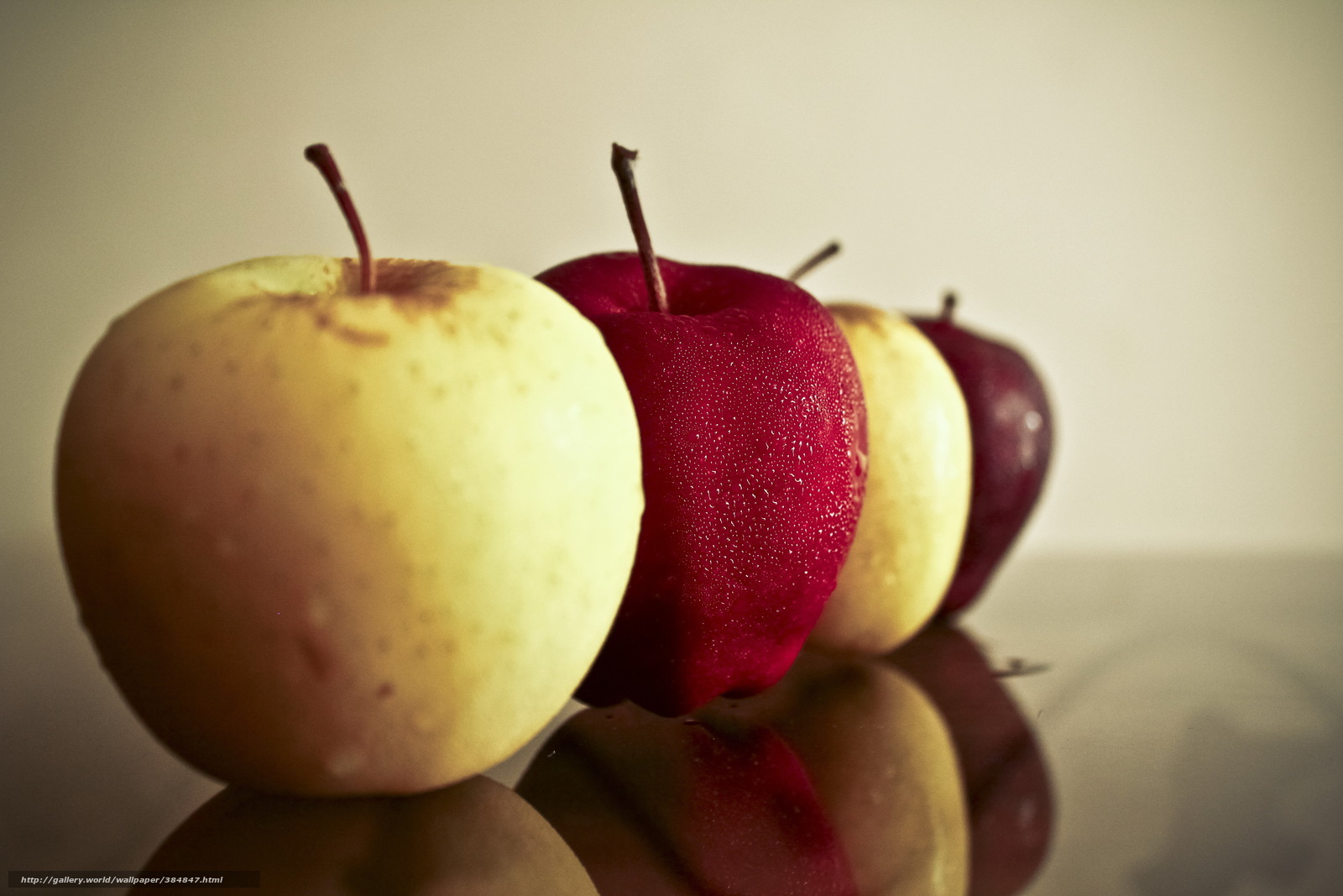 Apples in a row