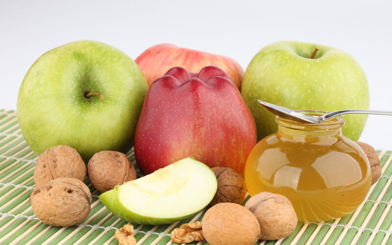 Apples Walnuts Honey