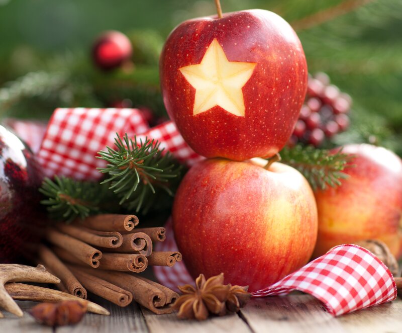Apples with Star Carving