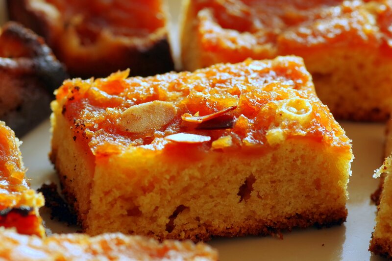 apricot almond cake slice