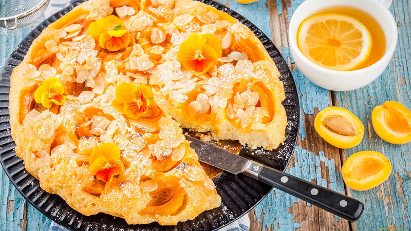 Apricot Cake with Flowers