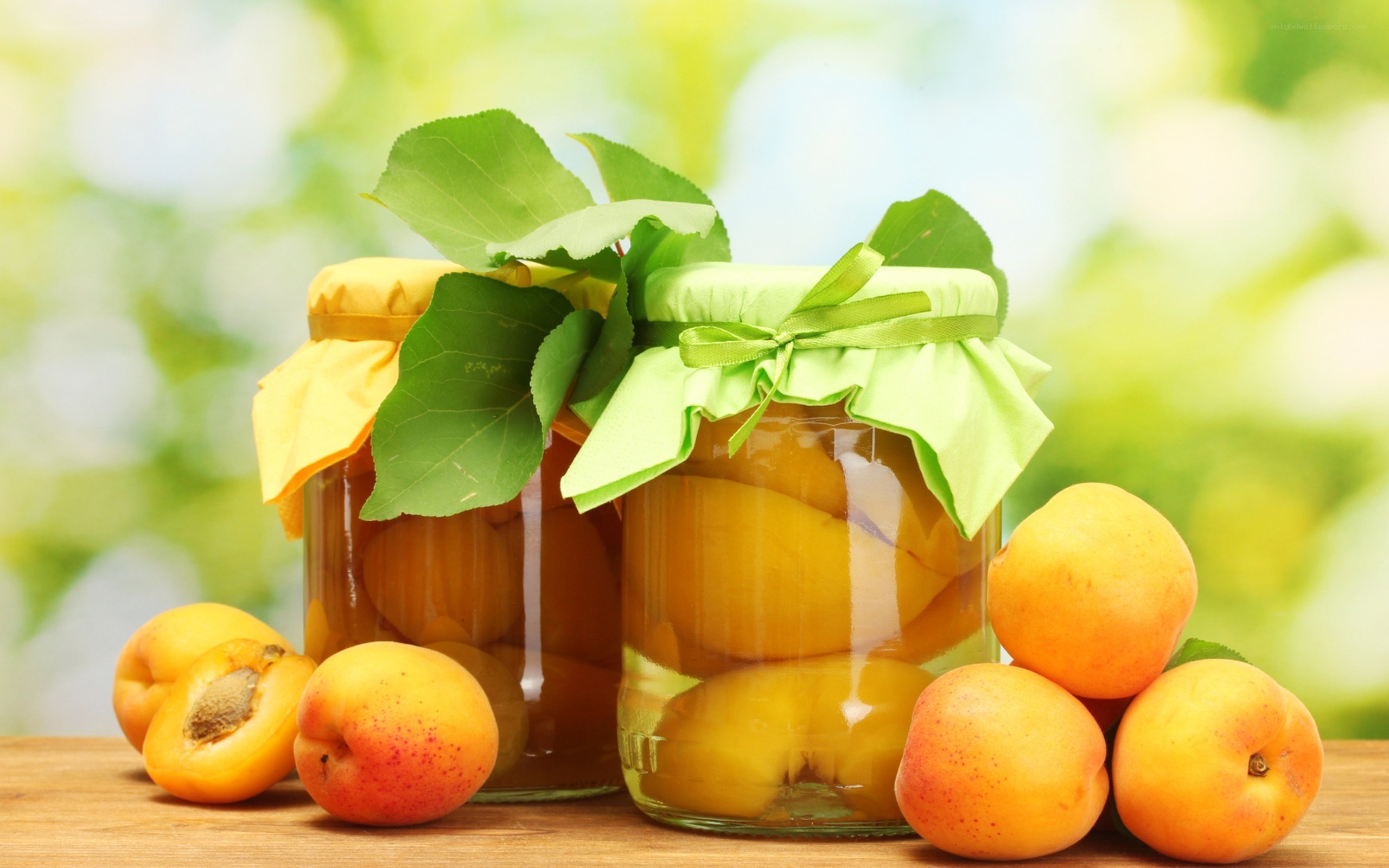 apricot jam and fresh fruit