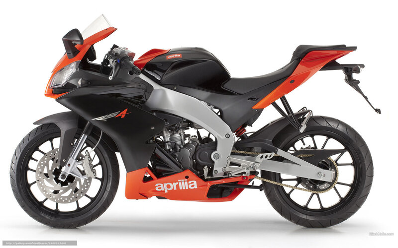 Aprilia RSV4 Motorcycle — Black, Neutral, Photograph, Windshield