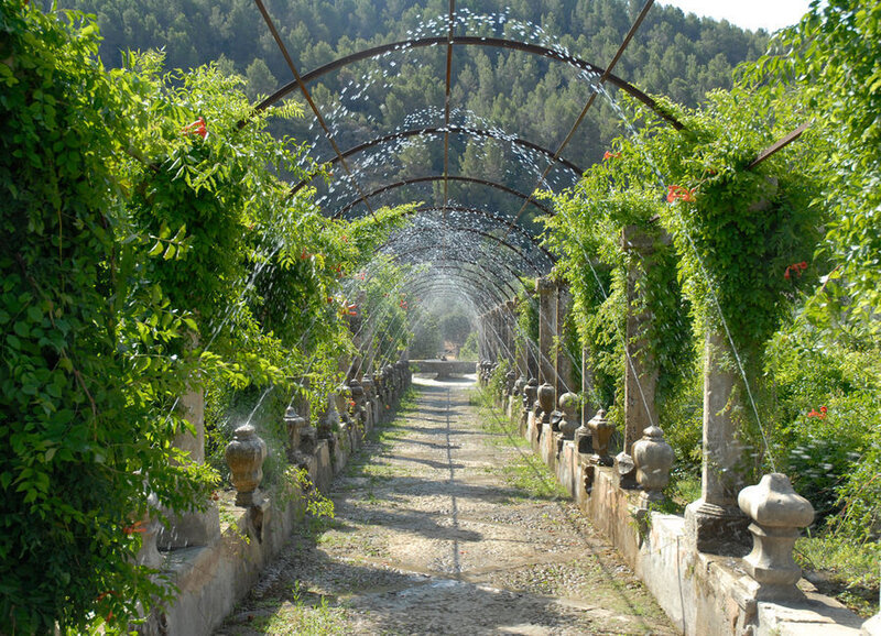 Arbor with Water Sprays