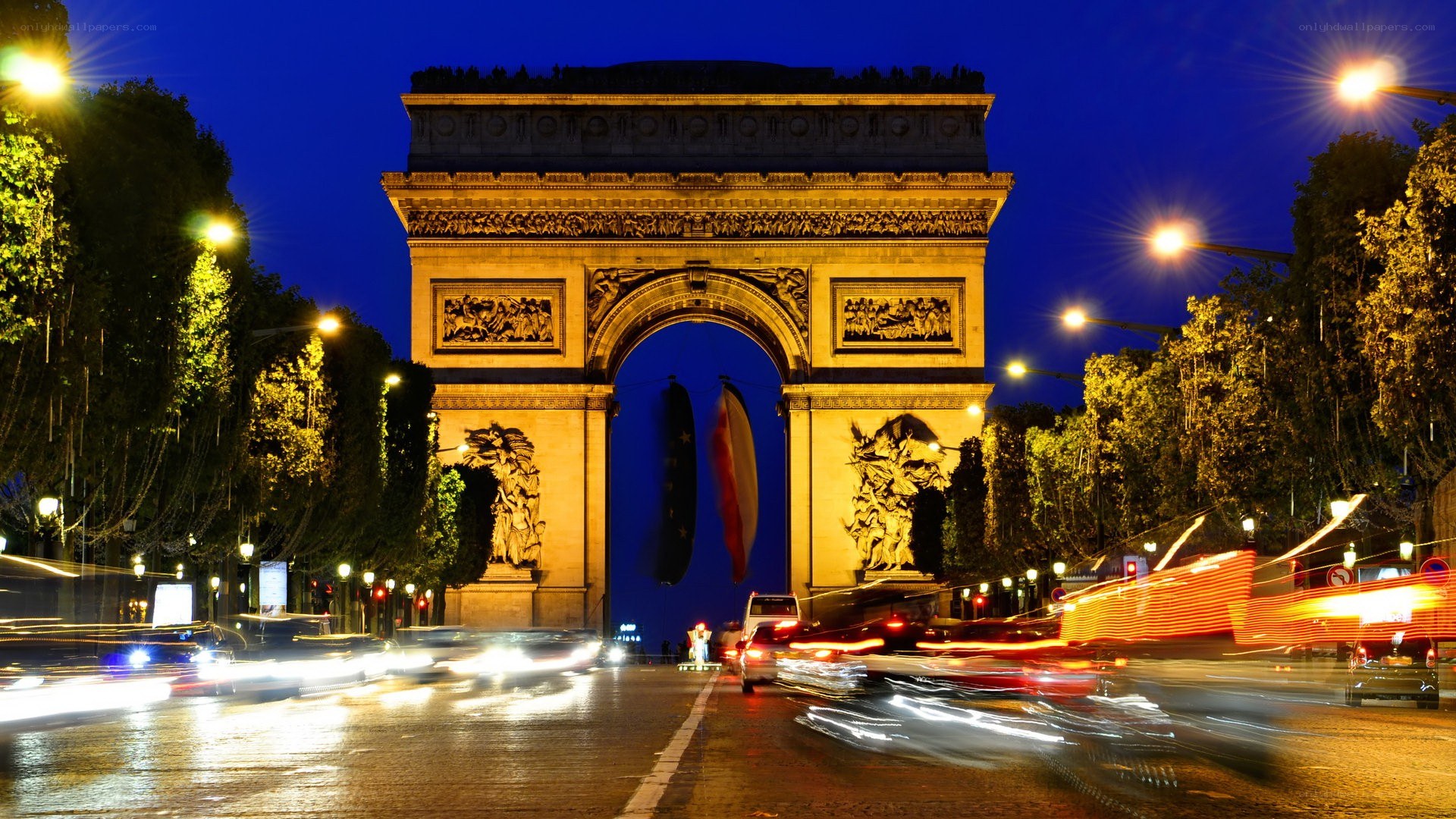 Arc de Triomphe at night