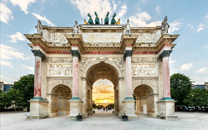 Arc De Triomphe Du Carrousel — Beige