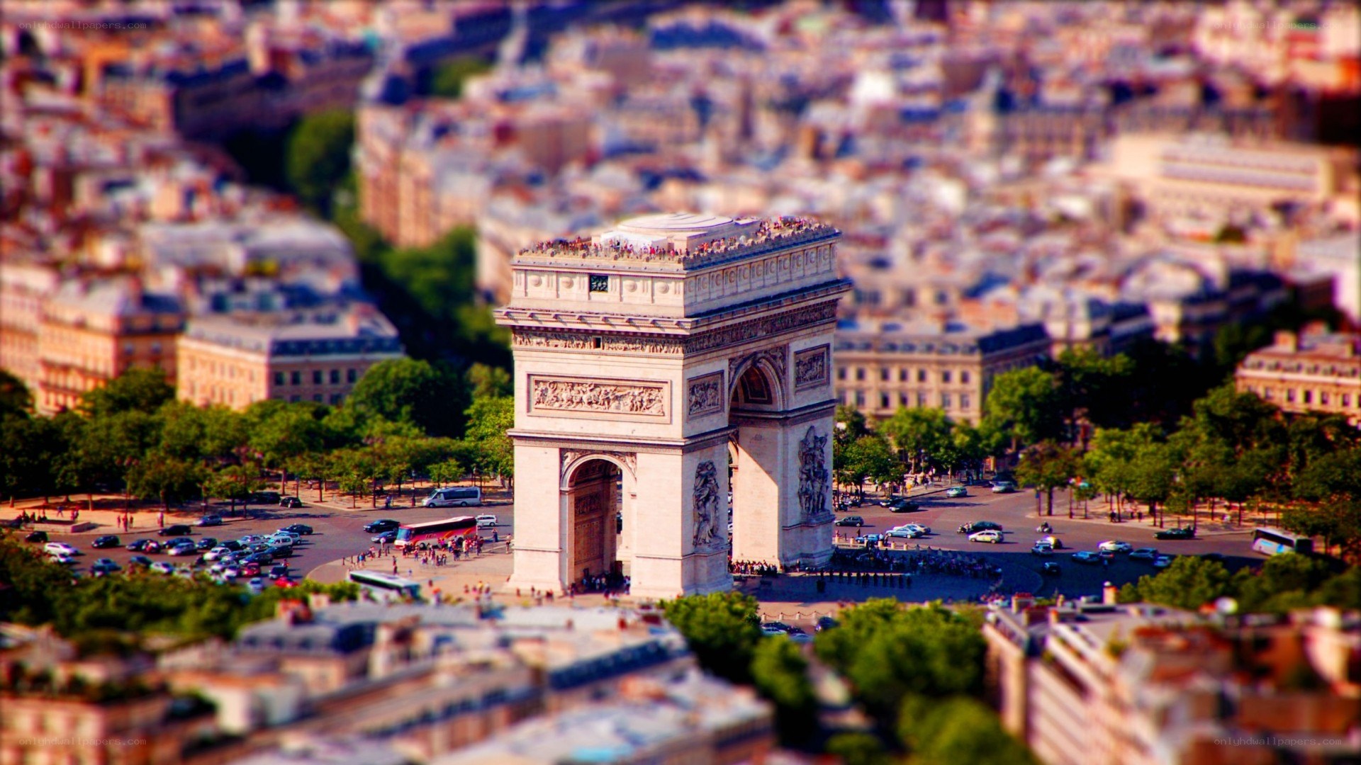 Arc de Triomphe in Paris