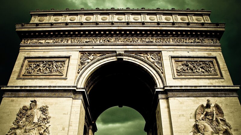 Arc De Triomphe in Paris — Green