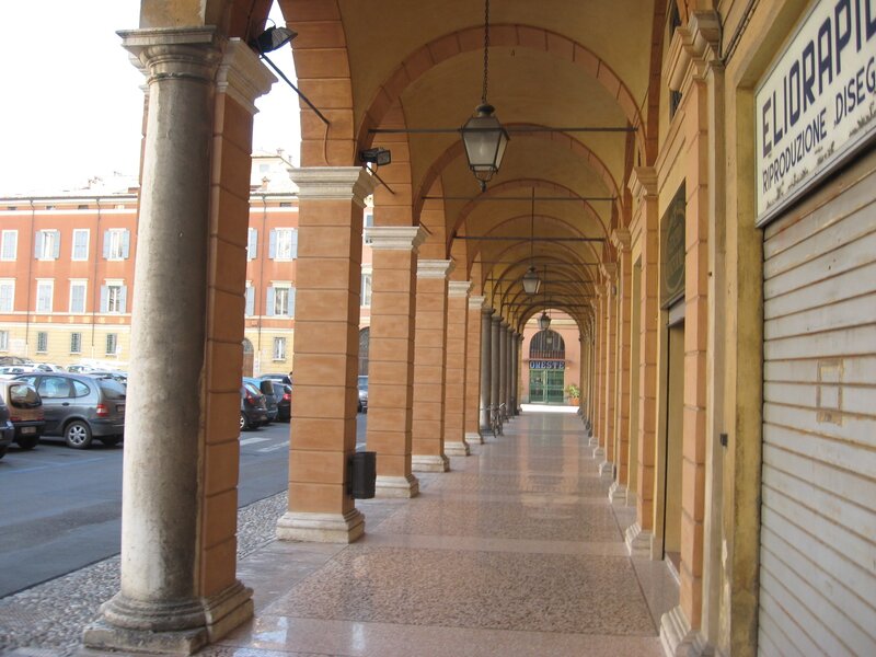 Arcaded walkway in Italian city