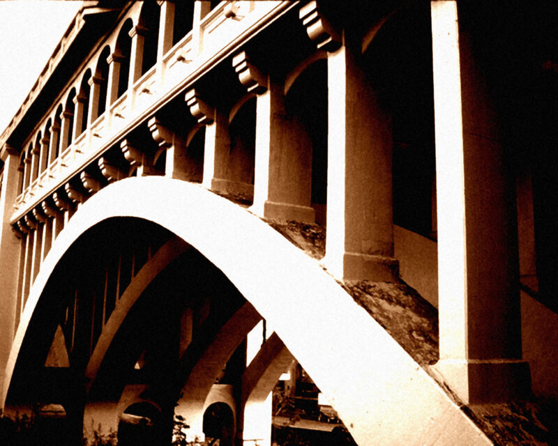 arched bridge structure