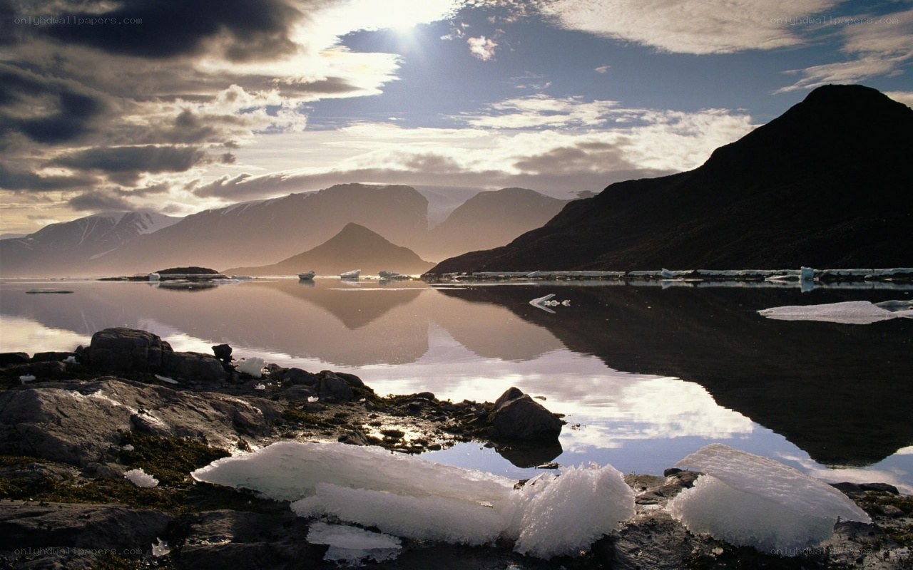 Arctic landscape with icebergs