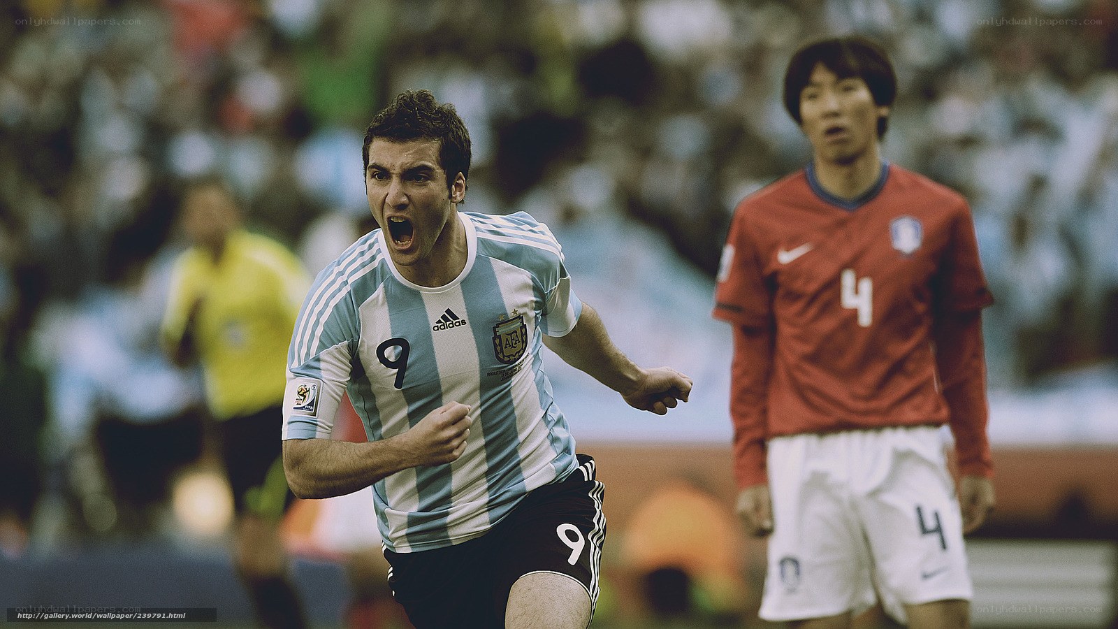 Argentine player celebrates goal