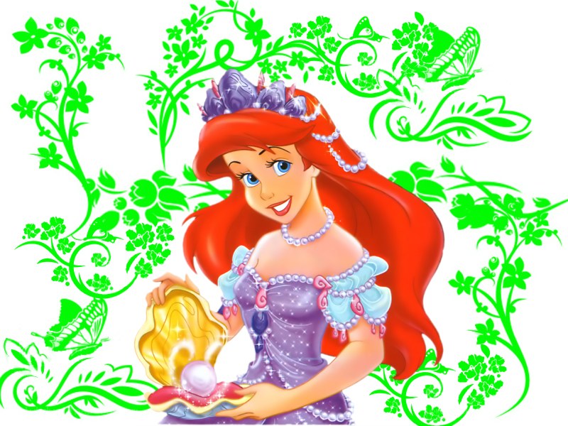 Ariel holding a pearl