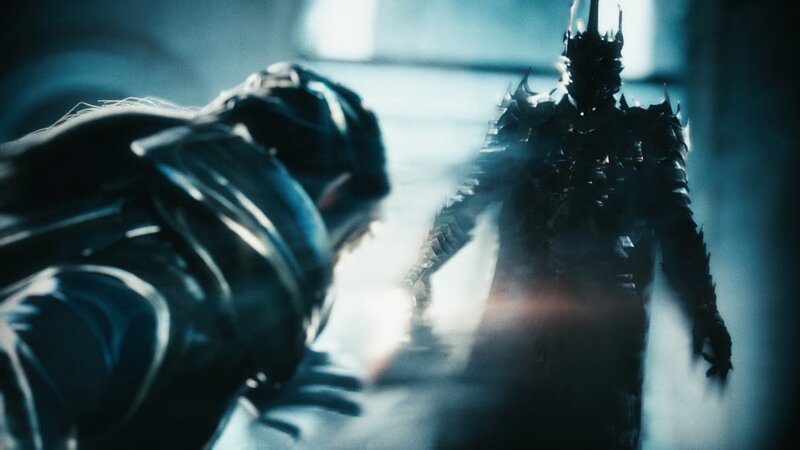 Armored Figure Kneeling — Black